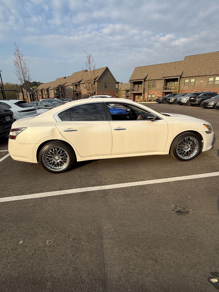 2014 Nissan Maxima - $7,269
