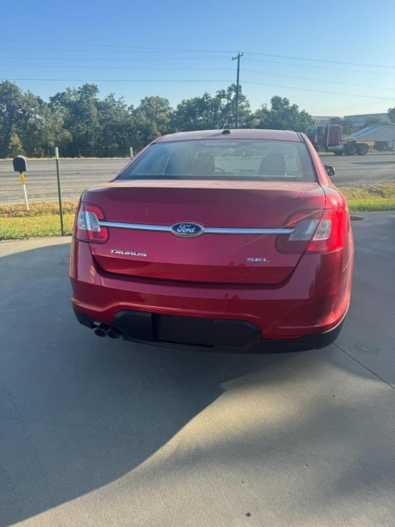 2011 Ford Taurus