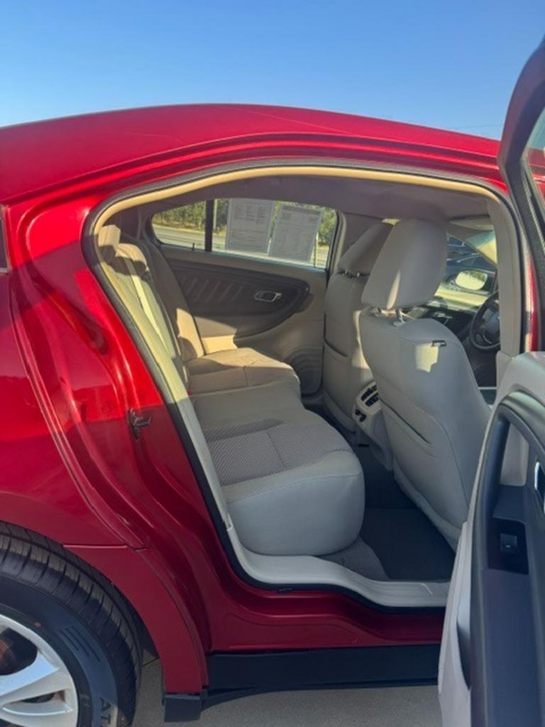 2011 Ford Taurus