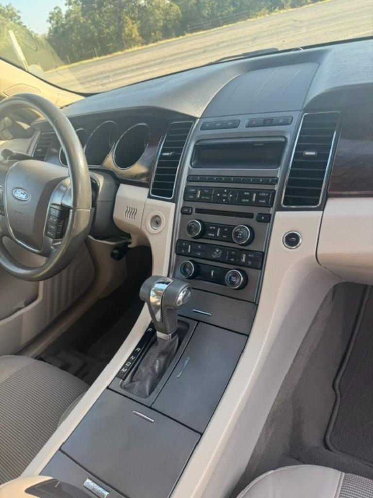 2011 Ford Taurus