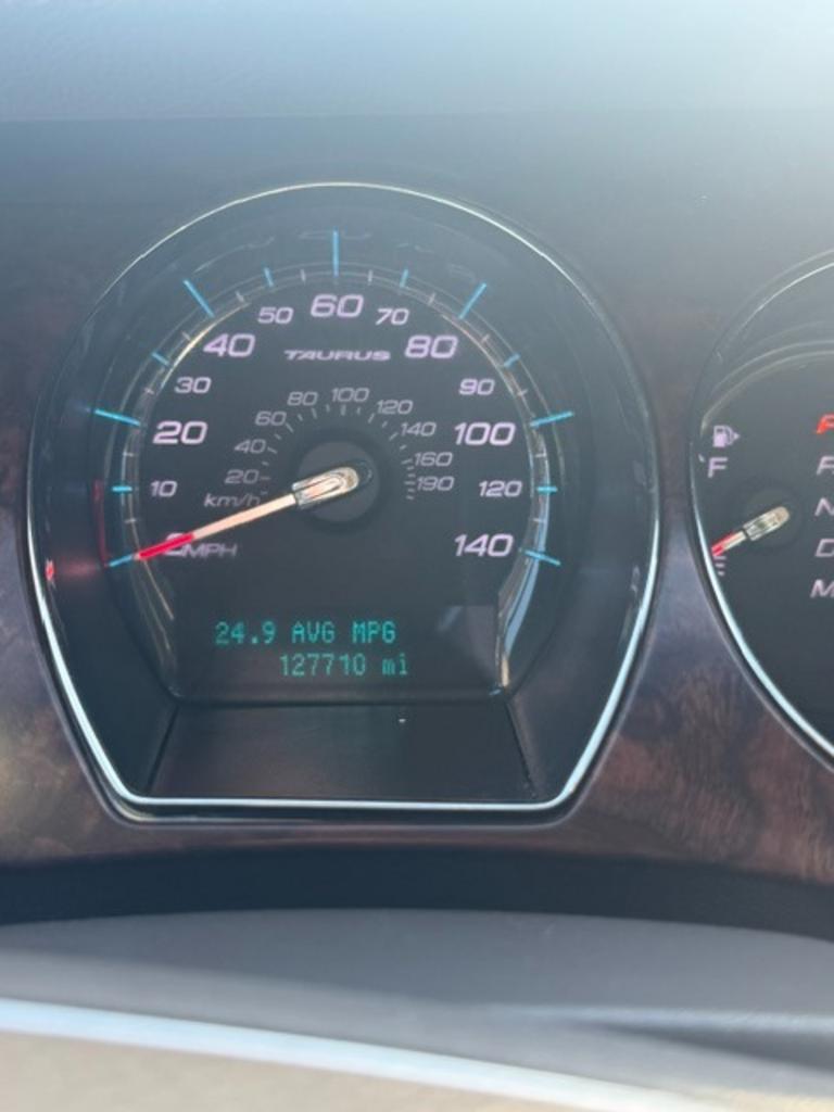 2011 Ford Taurus