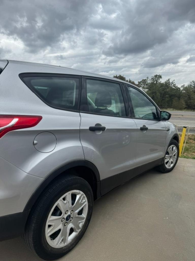 2014 Ford Escape - $6,995