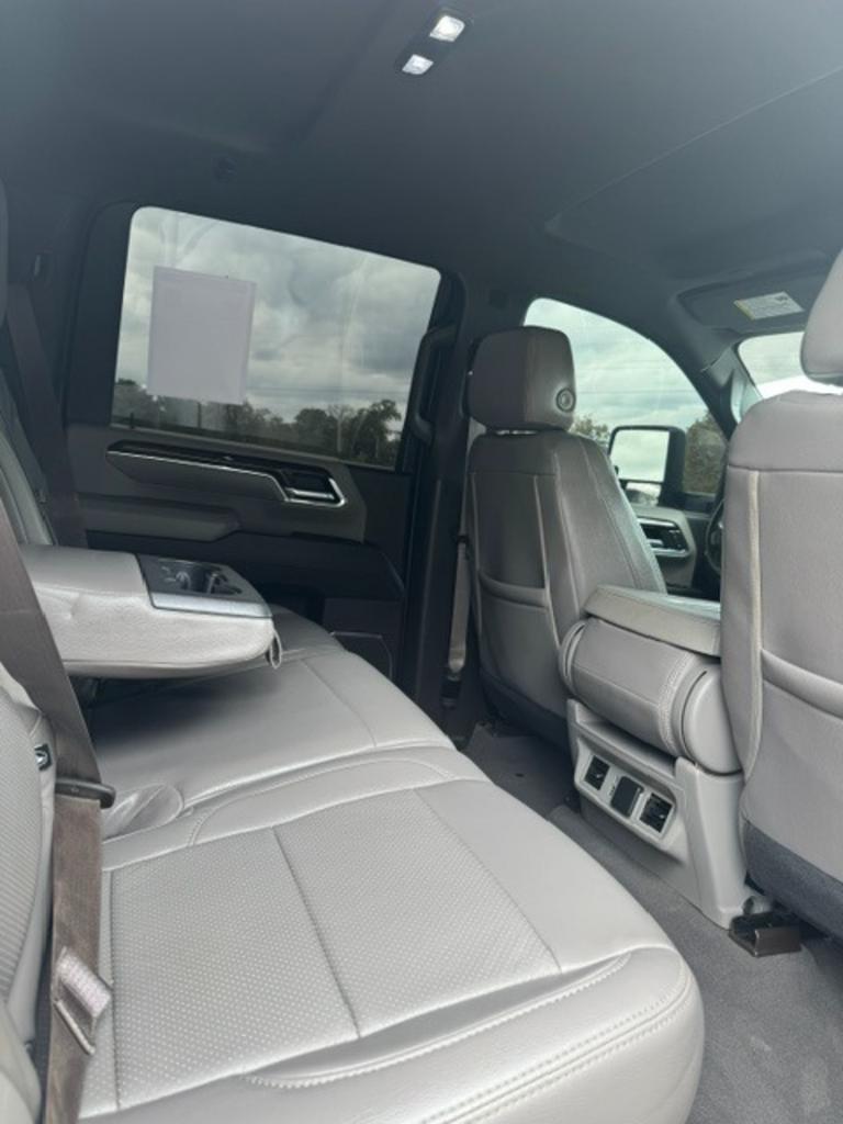 2024 GMC Sierra Hd - $43,995
