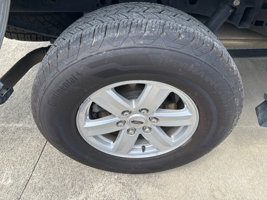 2021 Ford F-150 - $19,500