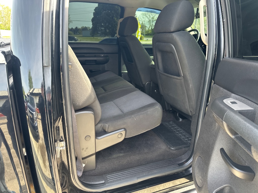 2010 Chevrolet Silverado - $20,995