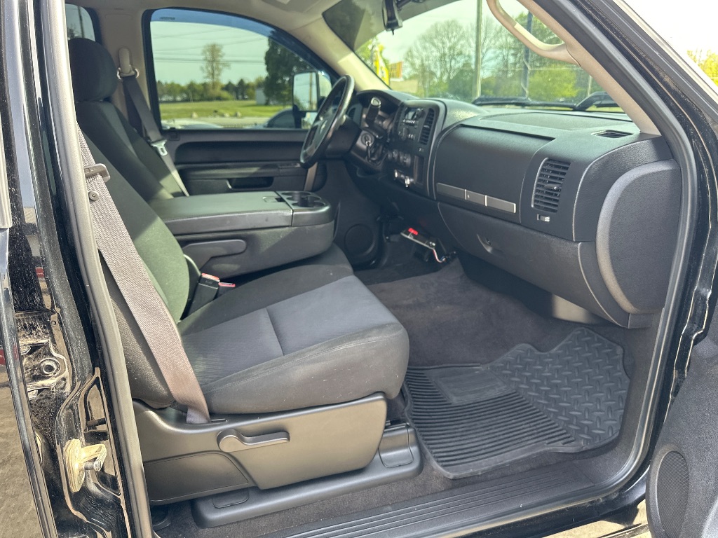 2010 Chevrolet Silverado - $20,995