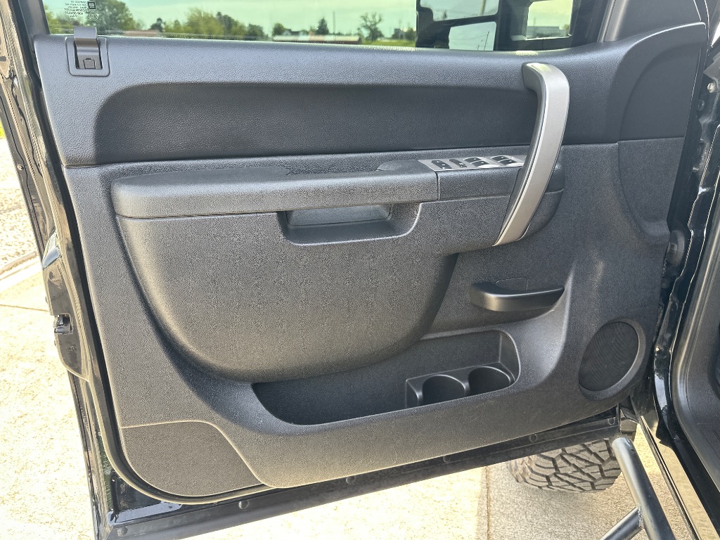 2010 Chevrolet Silverado - $20,995