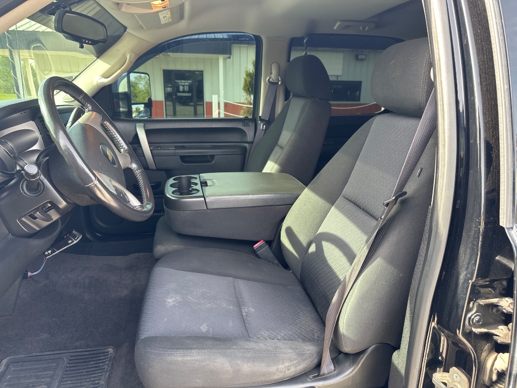 2010 Chevrolet Silverado - $20,995