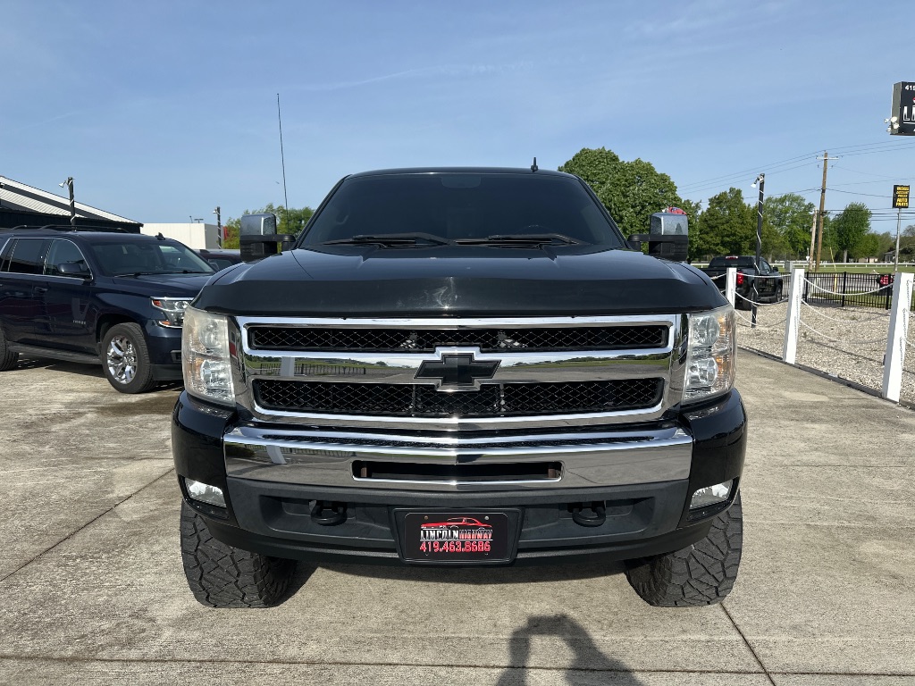 2010 Chevrolet Silverado - $20,995