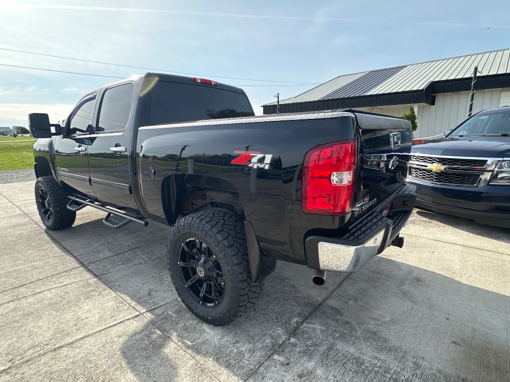 2010 Chevrolet Silverado - $20,995