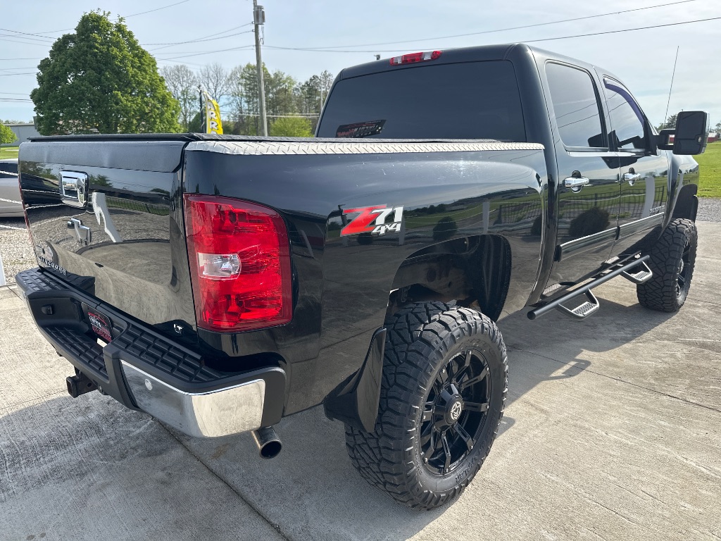 2010 Chevrolet Silverado - $20,995