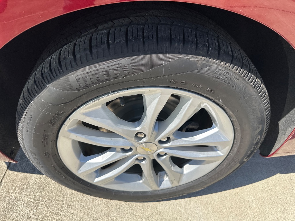 2018 Chevrolet Malibu - $11,495