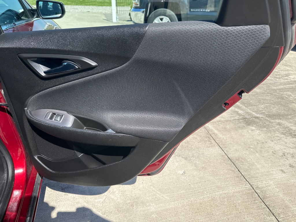 2018 Chevrolet Malibu - $11,495