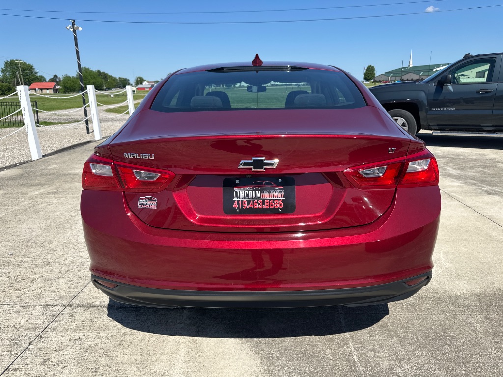 2018 Chevrolet Malibu - $11,495
