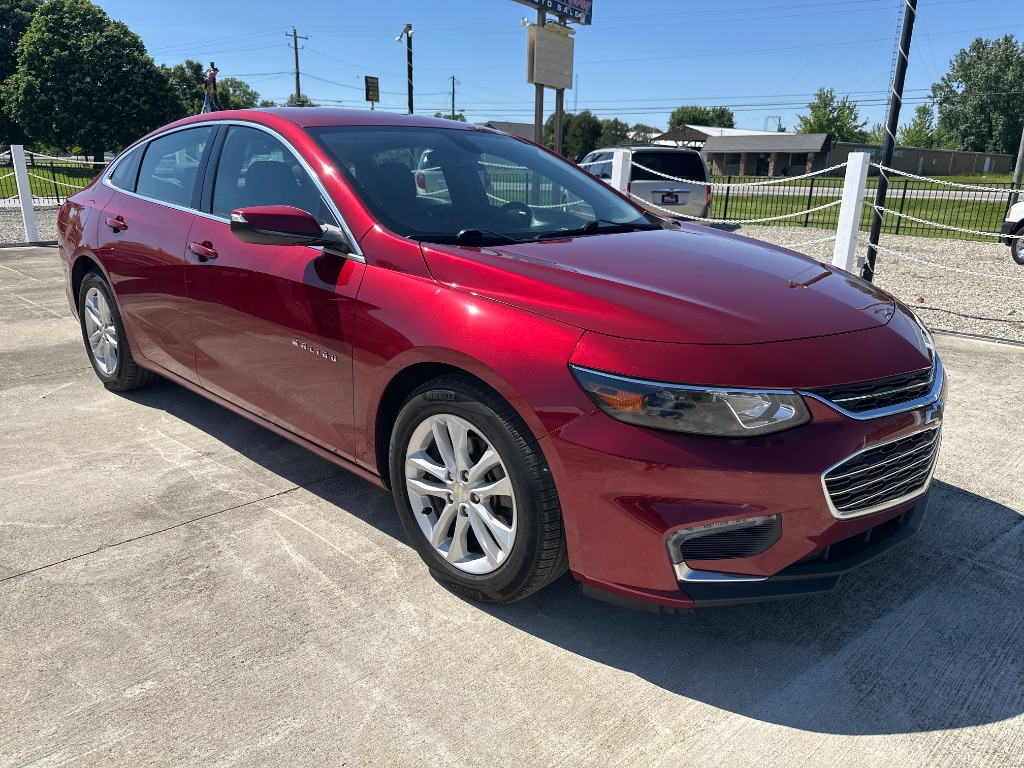 2018 Chevrolet Malibu - $11,495