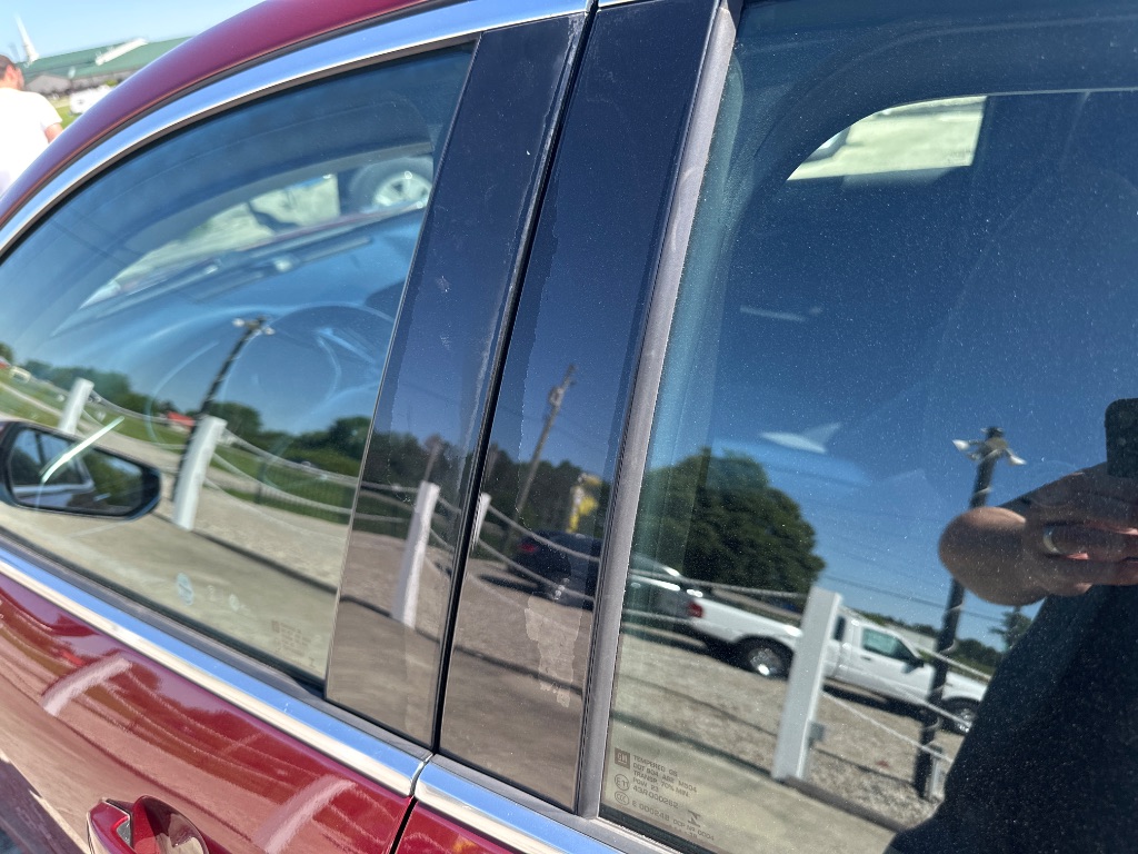 2018 Chevrolet Malibu - $11,495