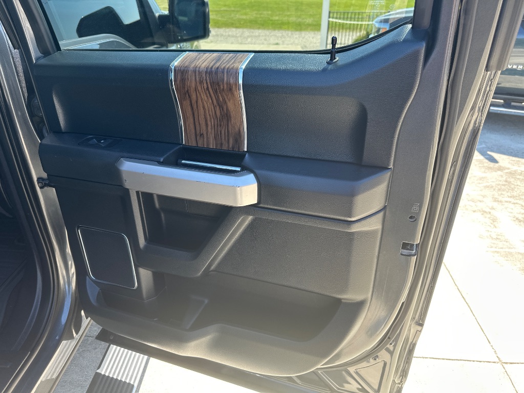 2020 Ford F150 - $34,595