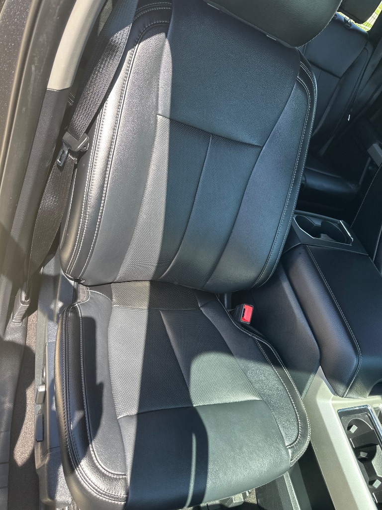 2020 Ford F150 - $34,595