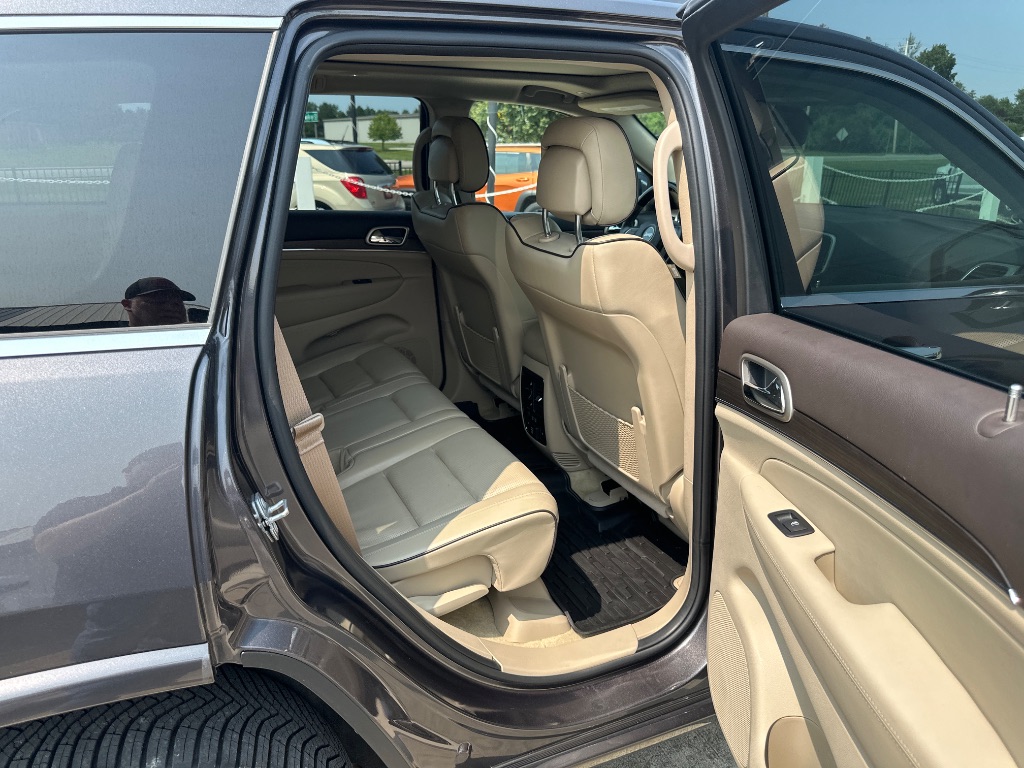 2017 Jeep Cherokee - $17,495