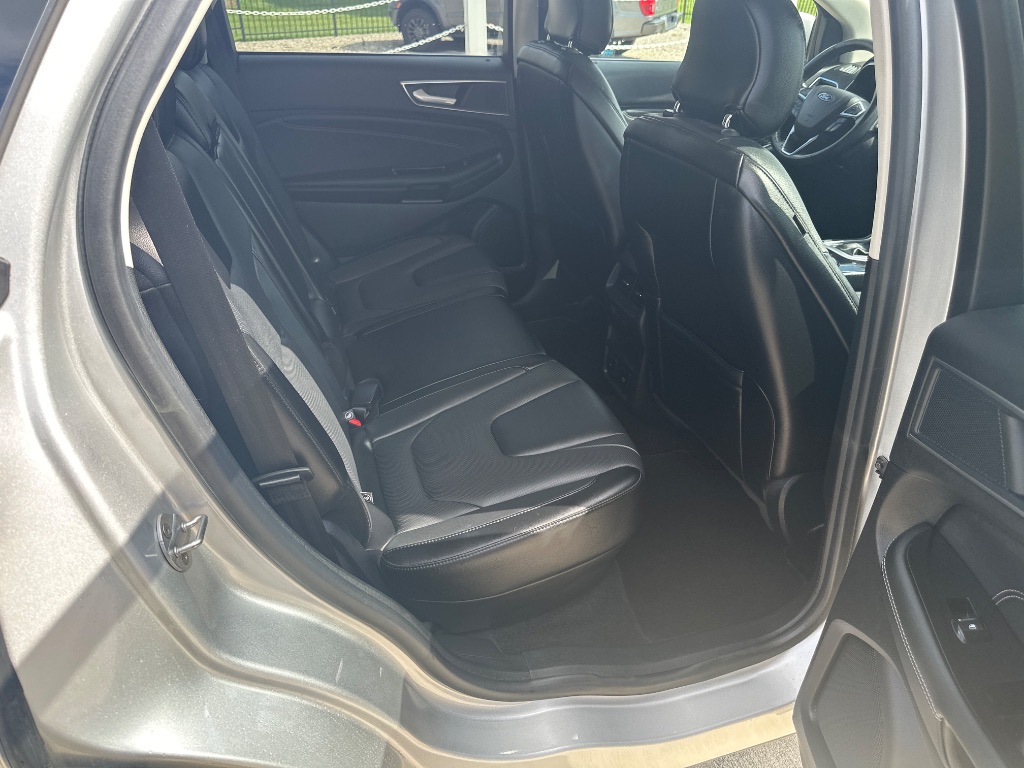 2017 Ford Edge - $11,995