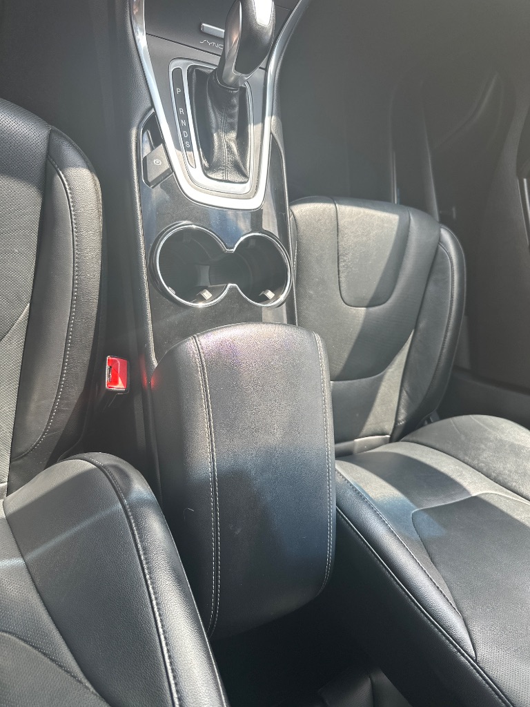 2017 Ford Edge - $11,995