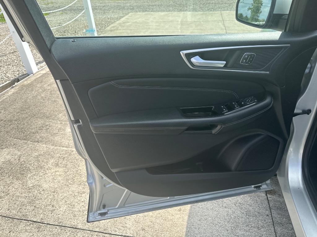 2017 Ford Edge - $11,995