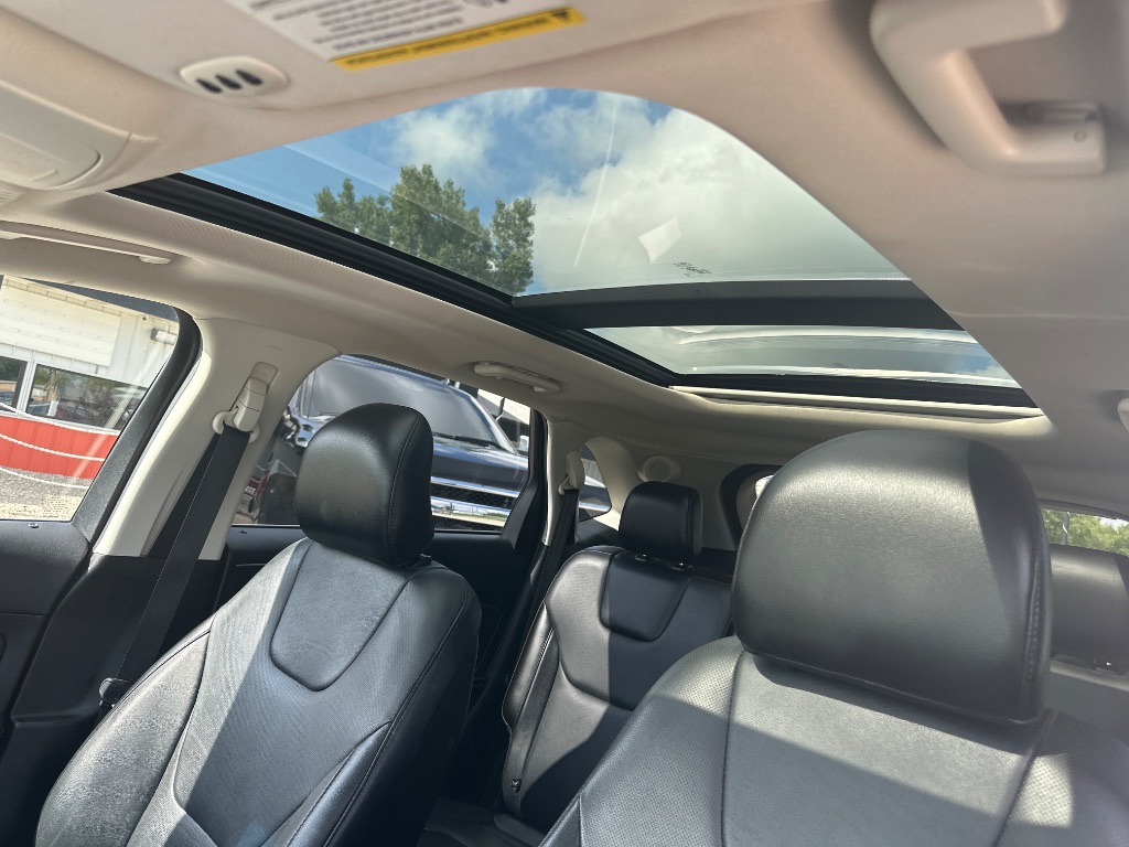 2017 Ford Edge - $11,995