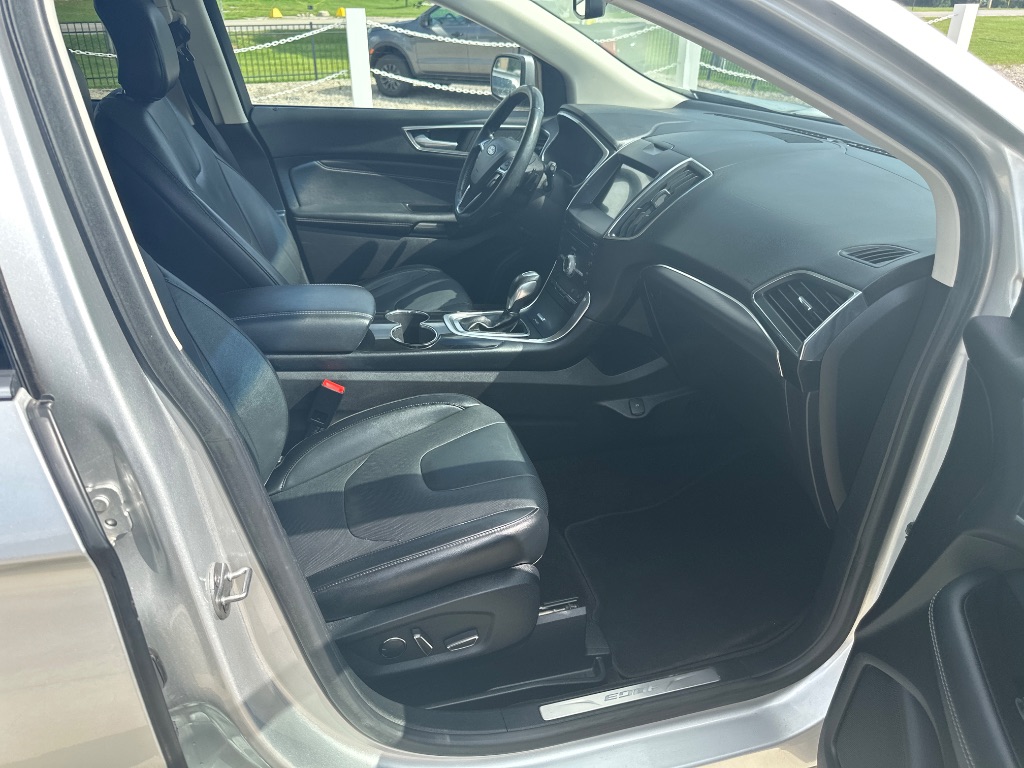 2017 Ford Edge - $11,995
