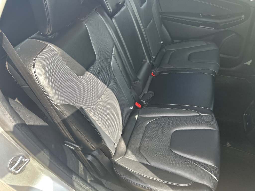 2017 Ford Edge - $11,995