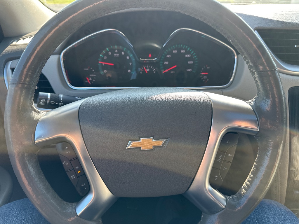 2015 Chevrolet Traverse - $8,995