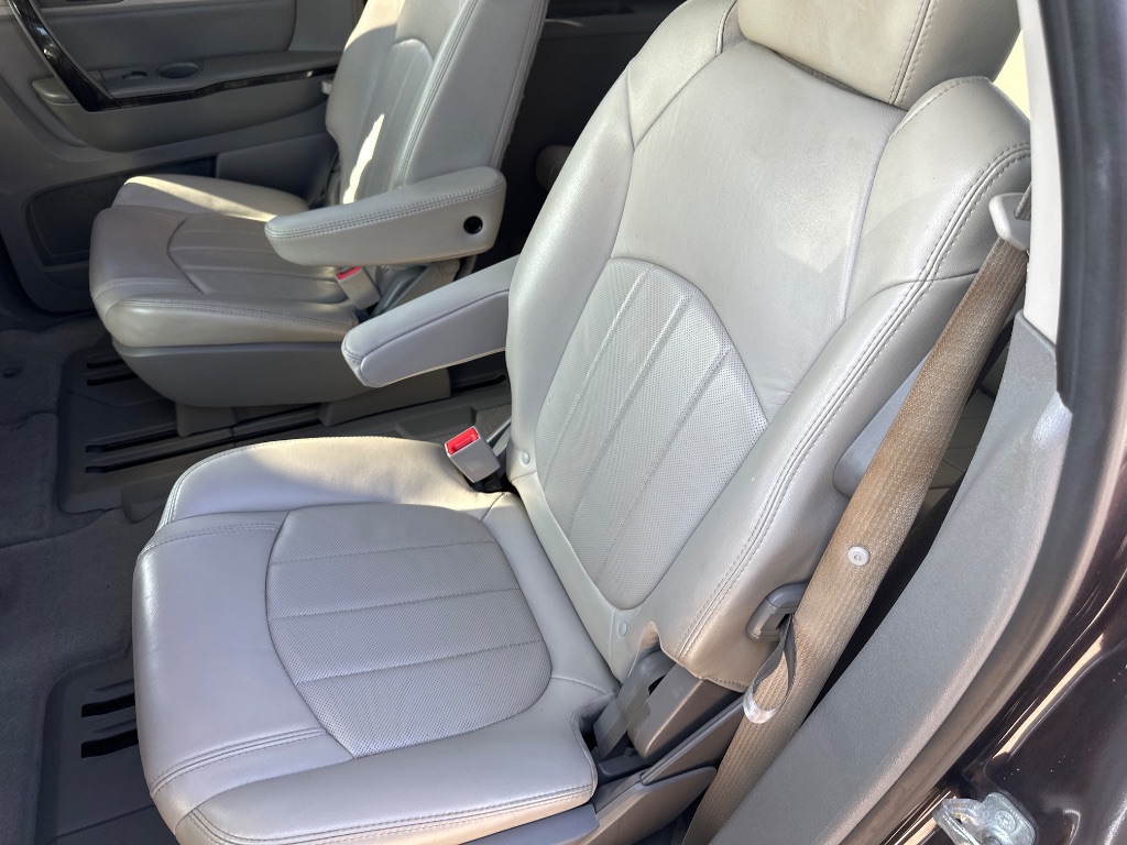 2015 Chevrolet Traverse - $8,995