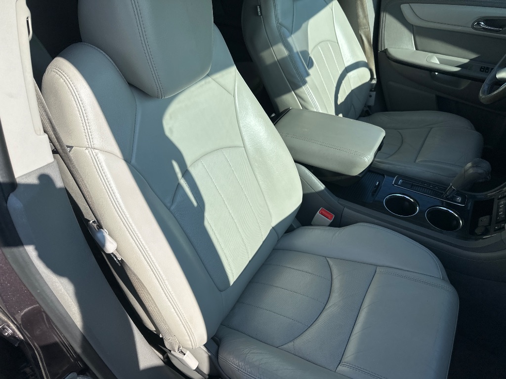2015 Chevrolet Traverse - $8,995