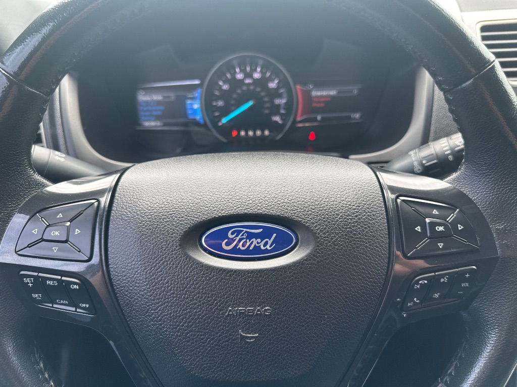 2018 Ford Explorer - $17,995