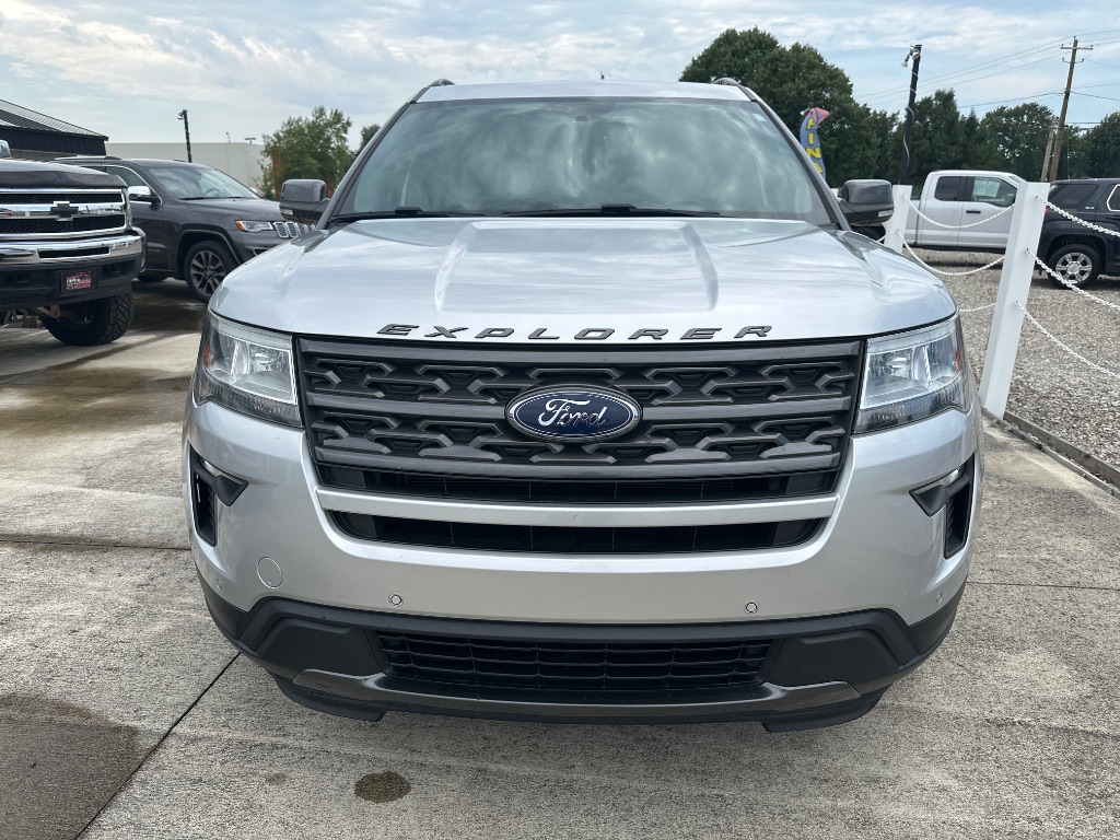 2018 Ford Explorer - $17,995