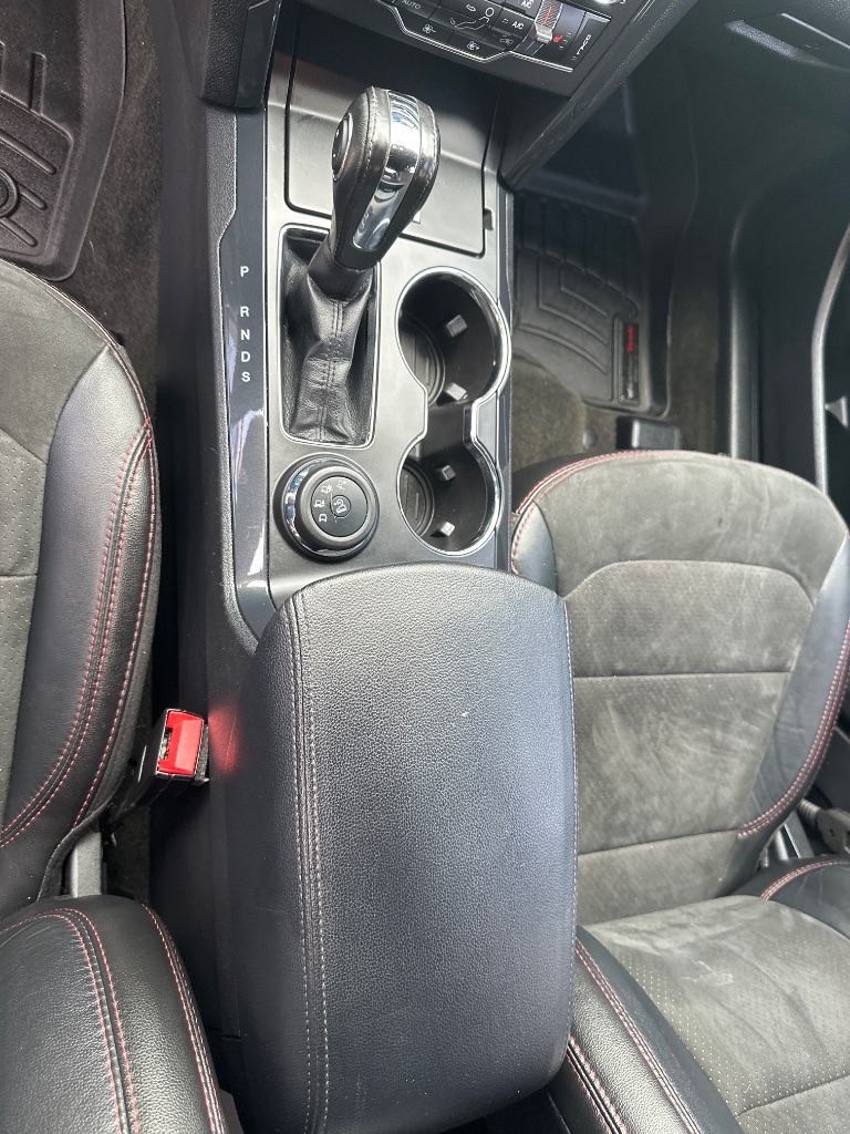 2018 Ford Explorer - $17,995