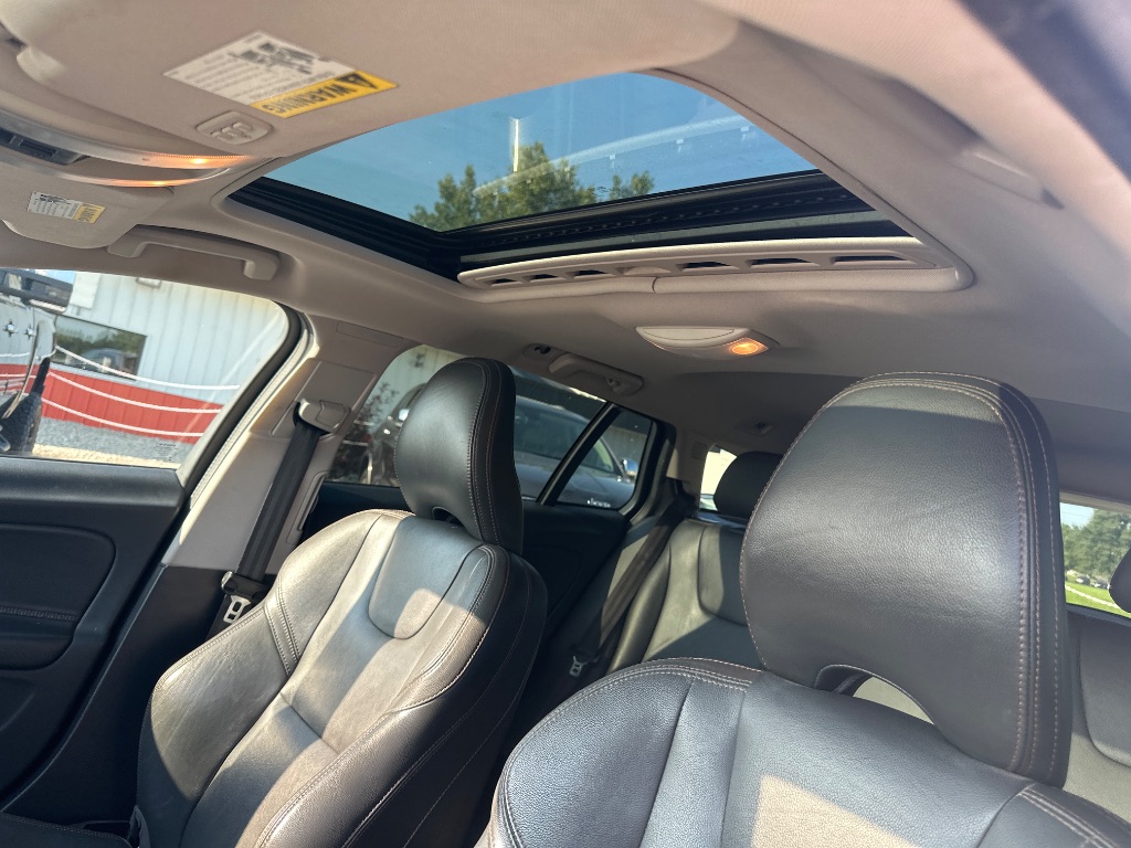 2016 Volvo V60 - $9,995