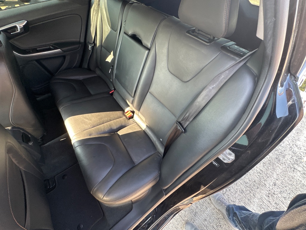 2016 Volvo V60 - $9,995