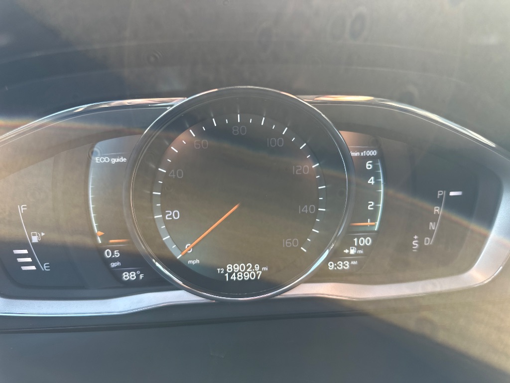 2016 Volvo V60 - $9,995