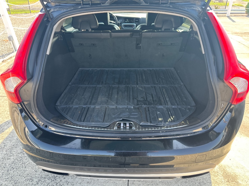 2016 Volvo V60 - $9,995