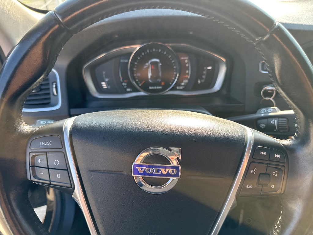 2016 Volvo V60 - $9,995