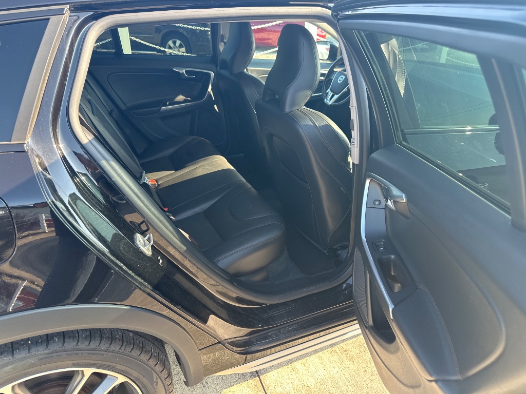 2016 Volvo V60 - $9,995