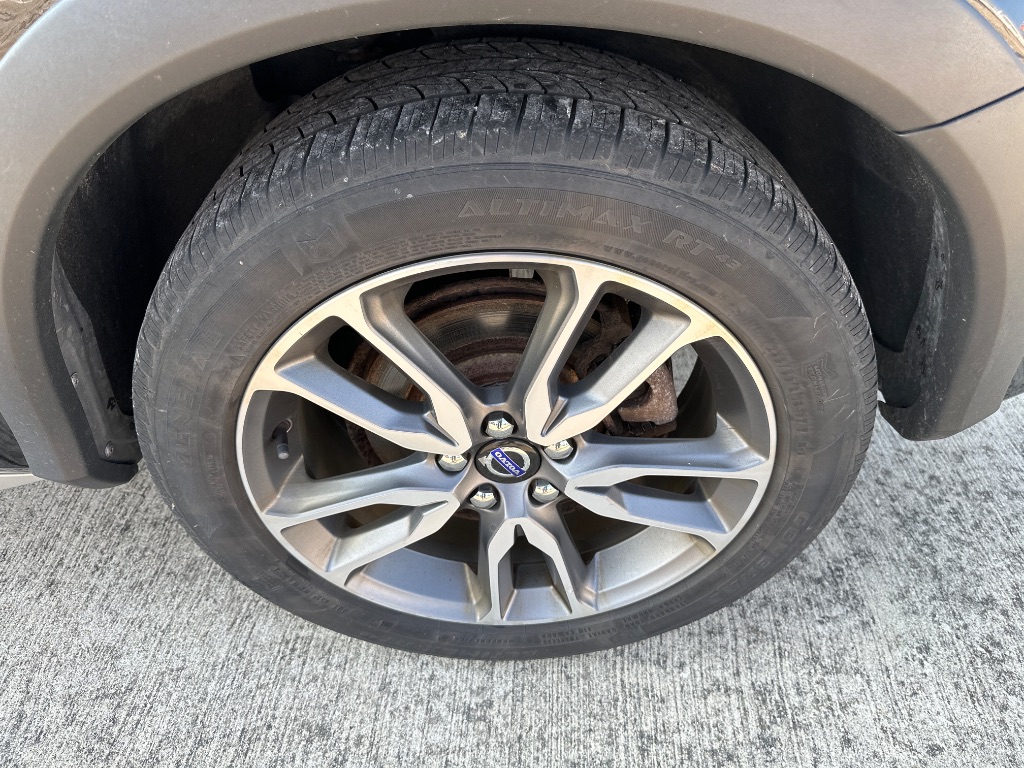2016 Volvo V60 - $9,995