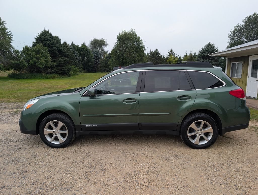 2013 Subaru Outback - $6,995