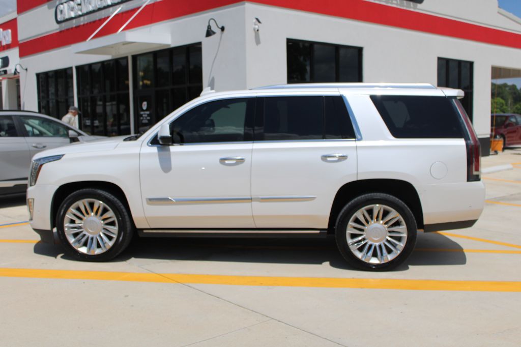 2020 Cadillac Escalade - $29,499