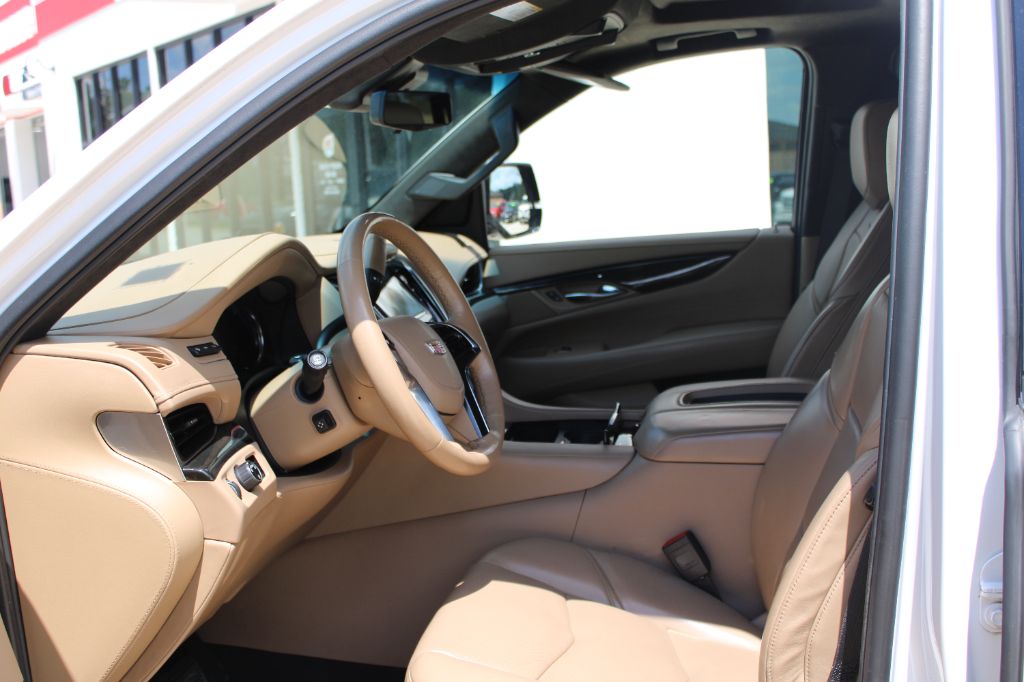 2020 Cadillac Escalade - $29,499