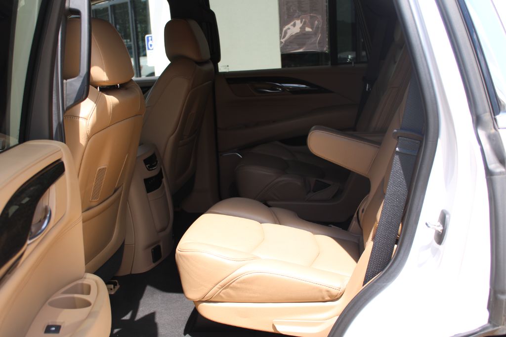 2020 Cadillac Escalade - $29,499