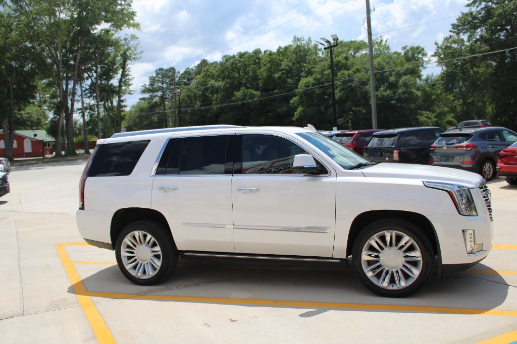 2020 Cadillac Escalade - $29,499