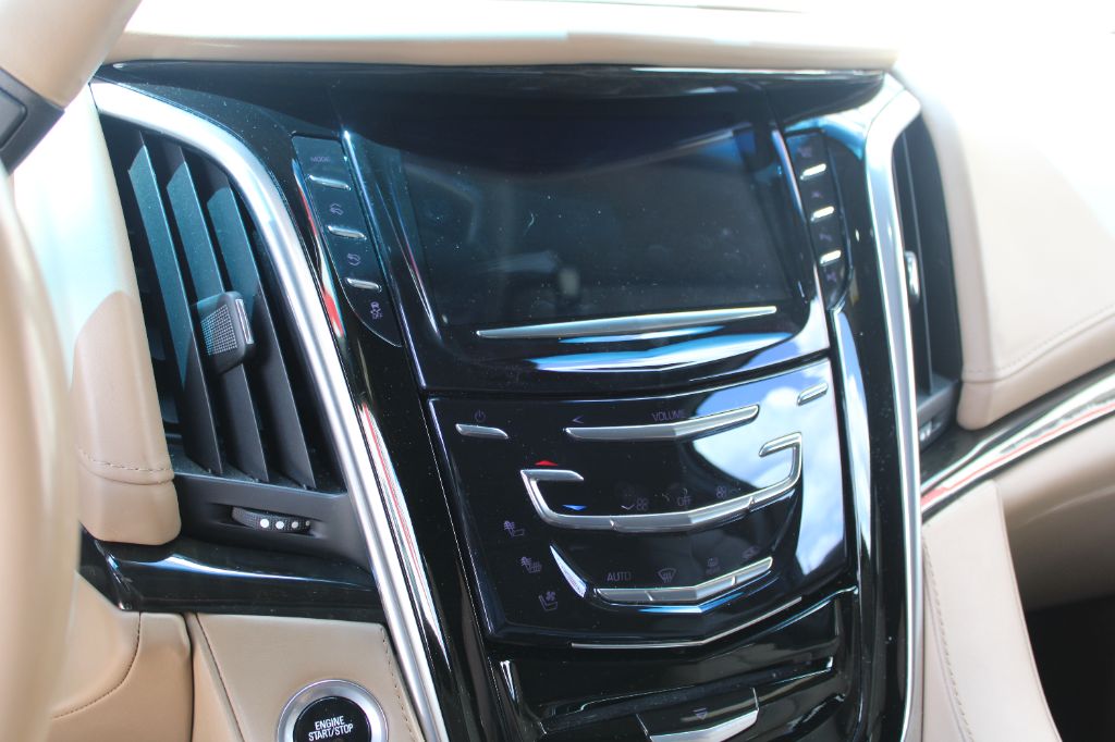 2020 Cadillac Escalade - $29,499