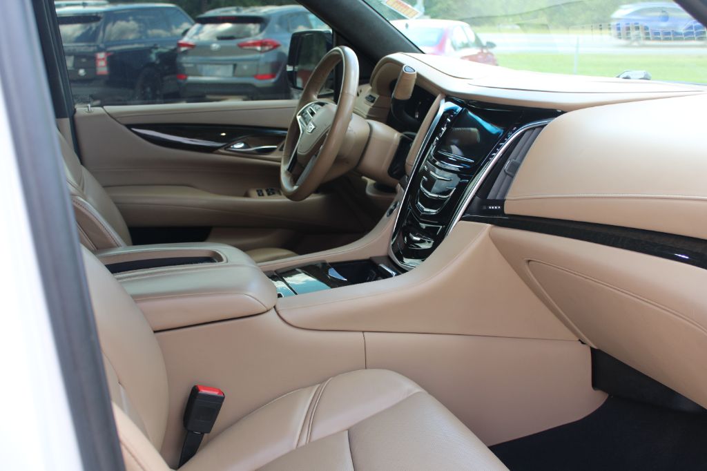 2020 Cadillac Escalade - $29,499