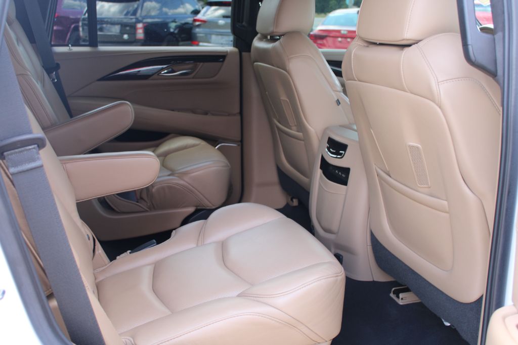 2020 Cadillac Escalade - $29,499